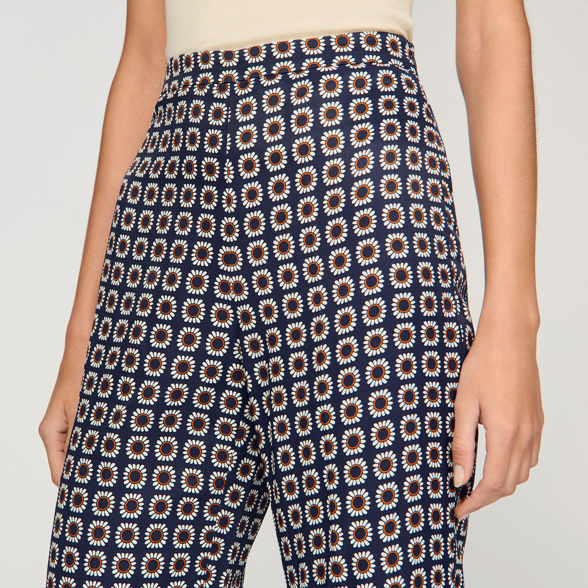 Floral-print flowy trousers