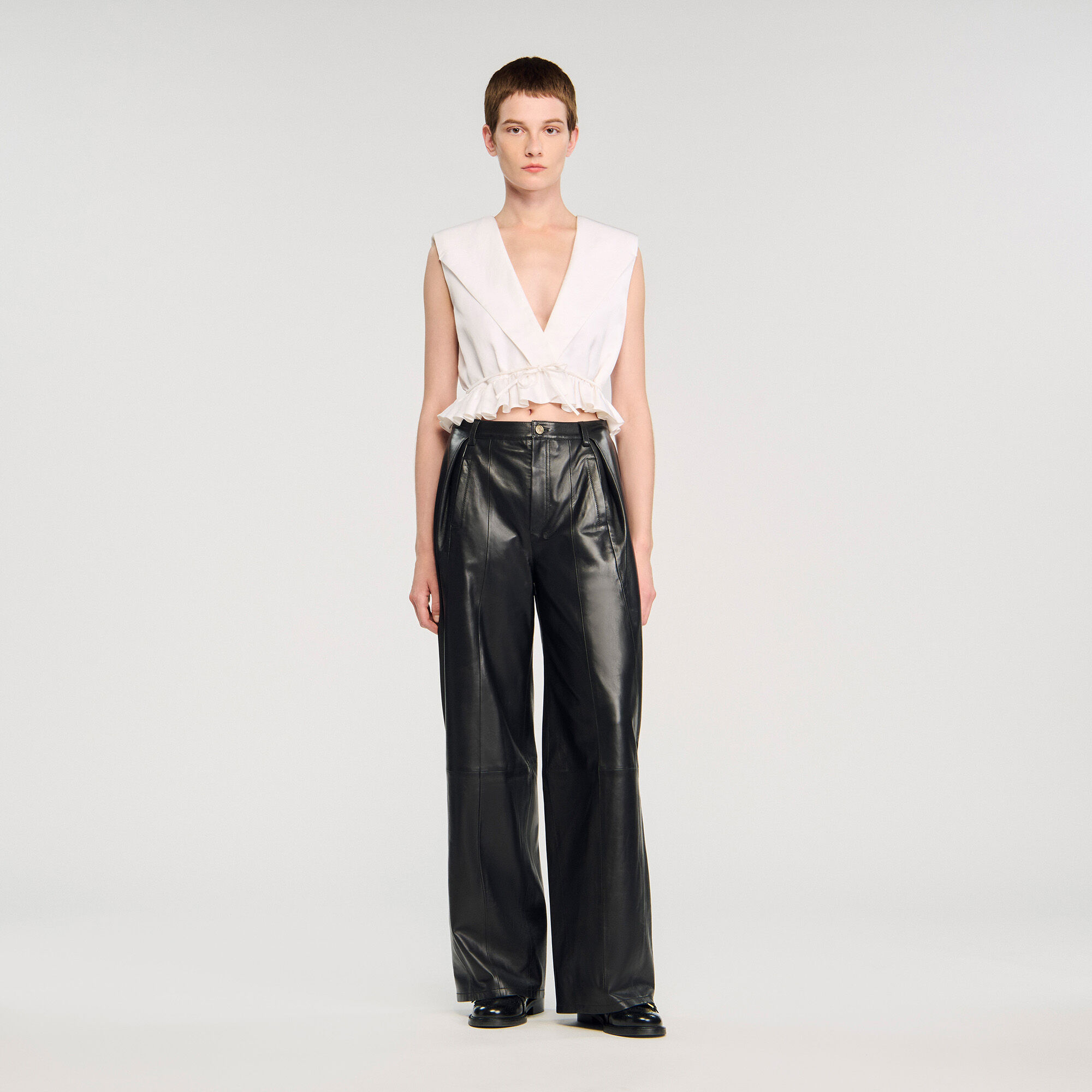 Ruffled V-neck crop top