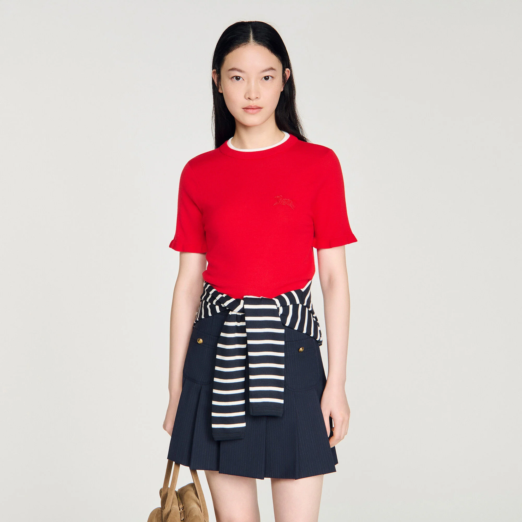 Contrast collar wool sweater
