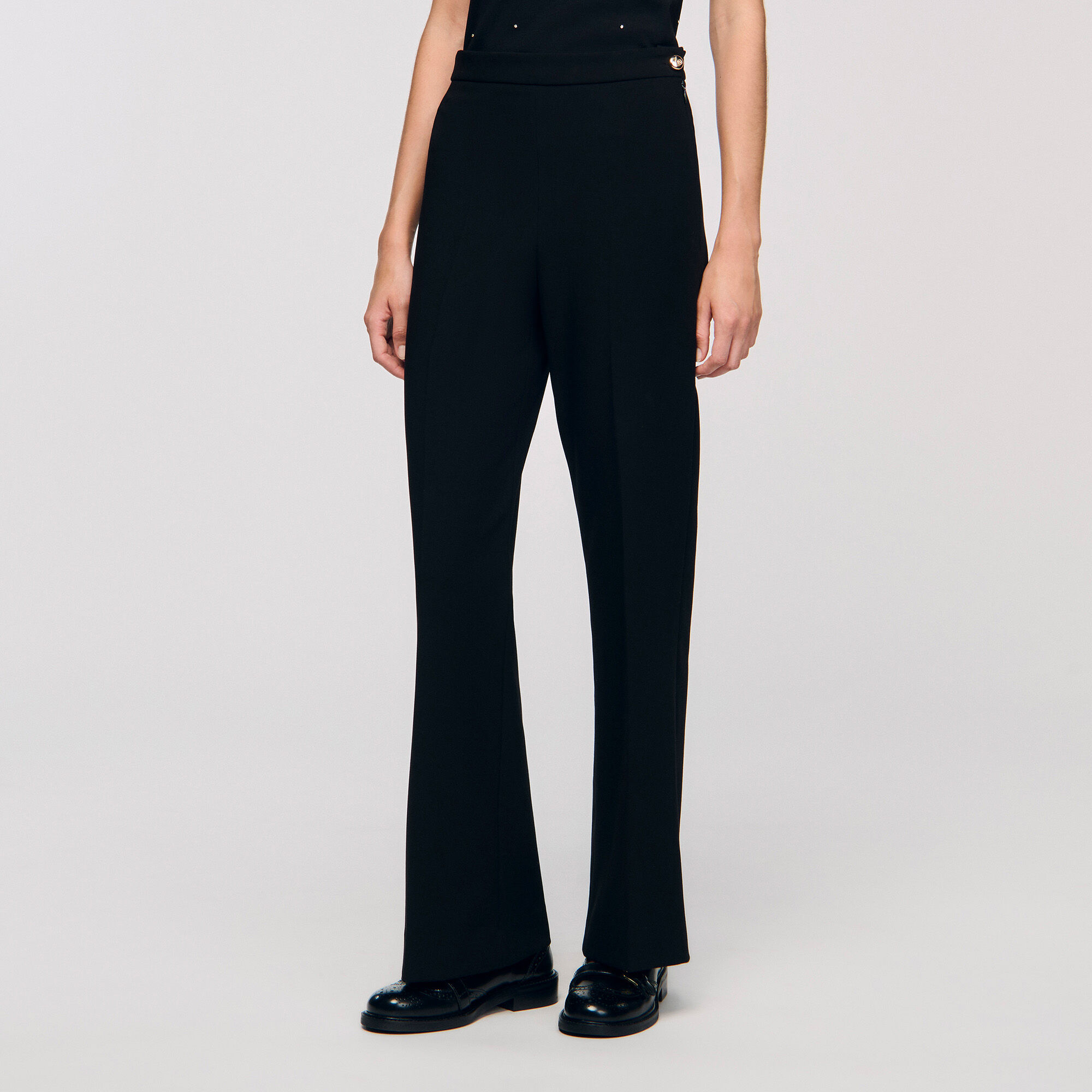 Straight-leg buttoned trouser