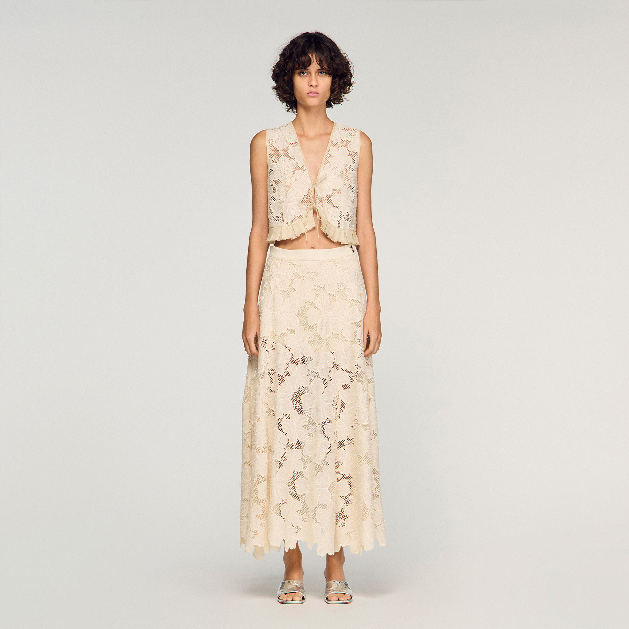 Maxi guipure skirt
