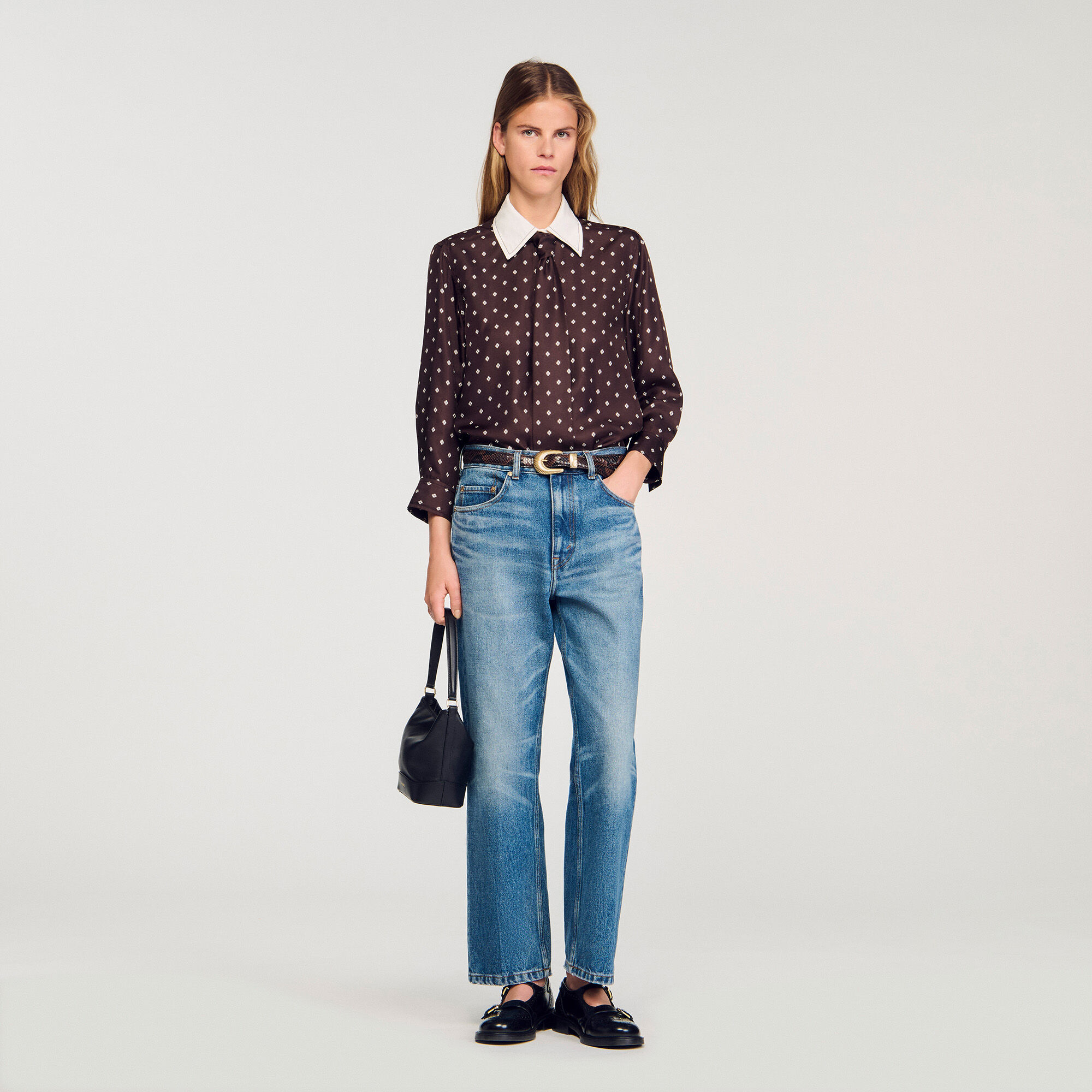 Flowy printed shirt with removable tie