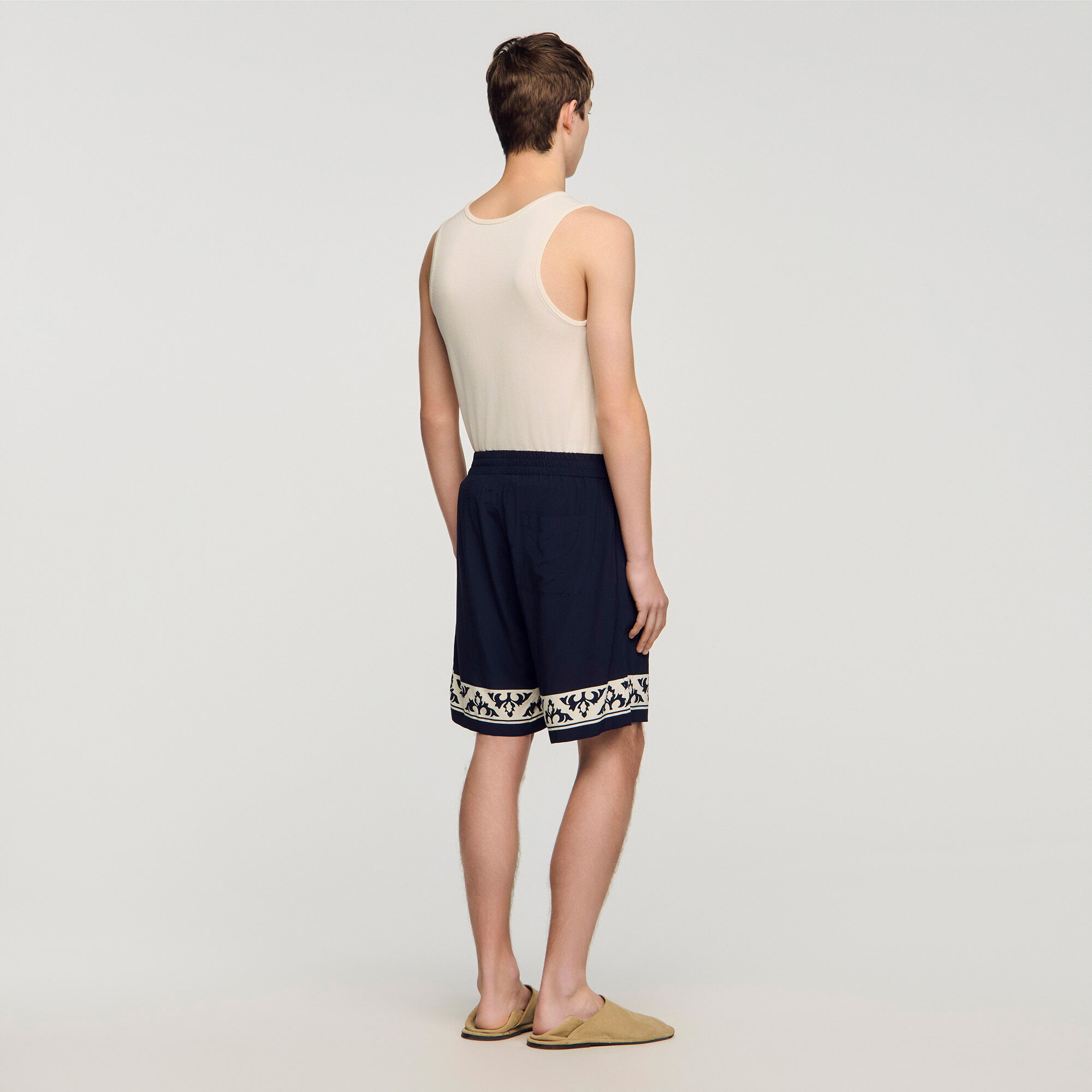Contrast pattern flowy shorts