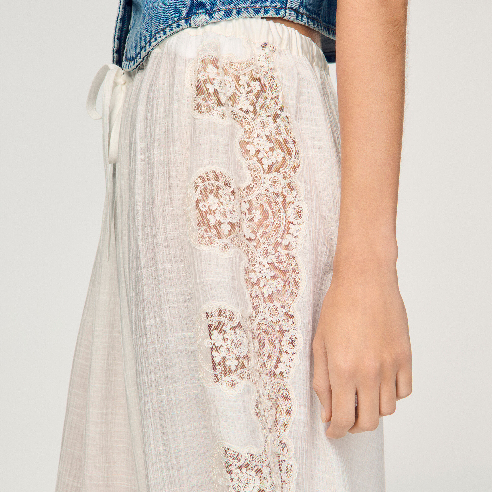 Crinkled balloon pants