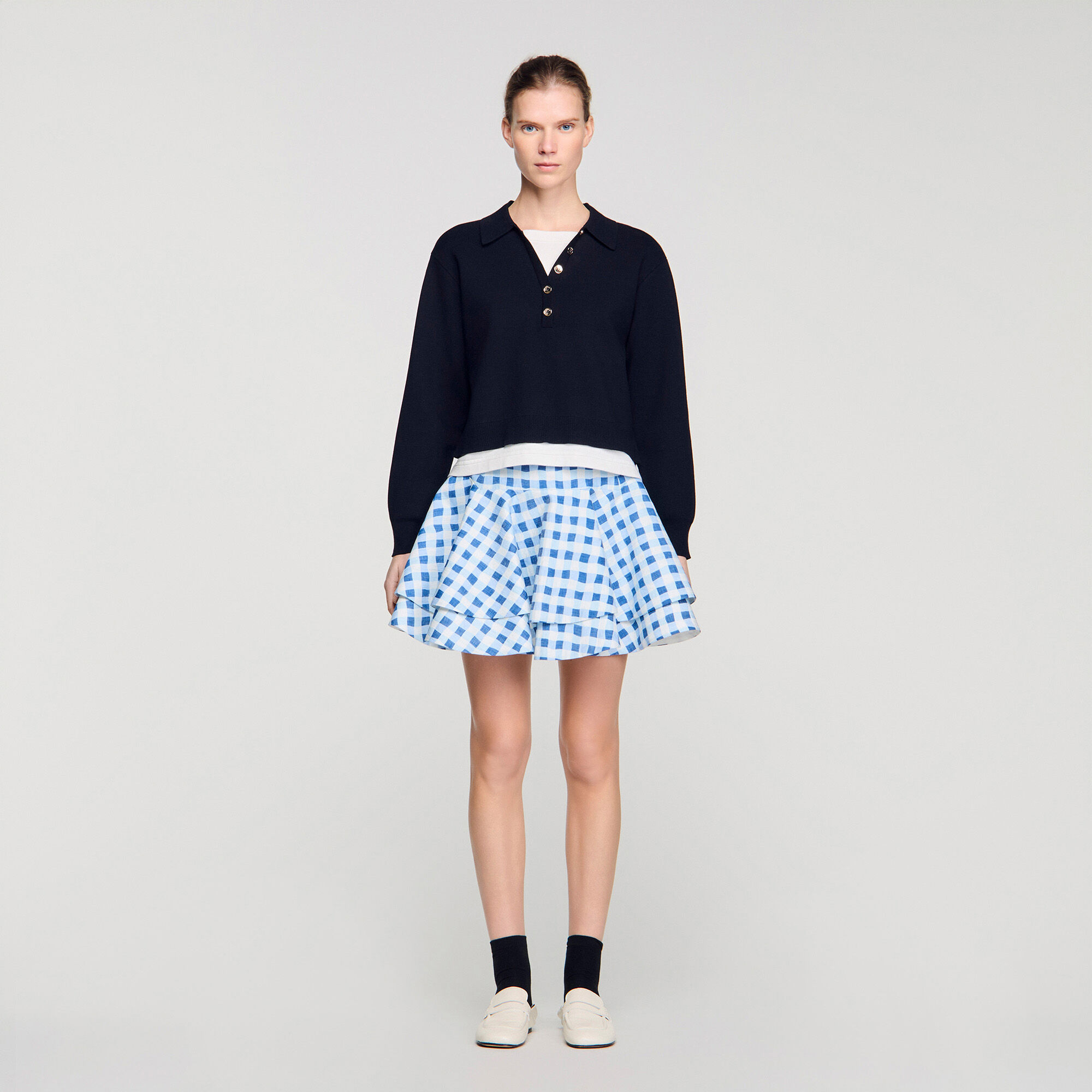 Metal button layered collar sweater