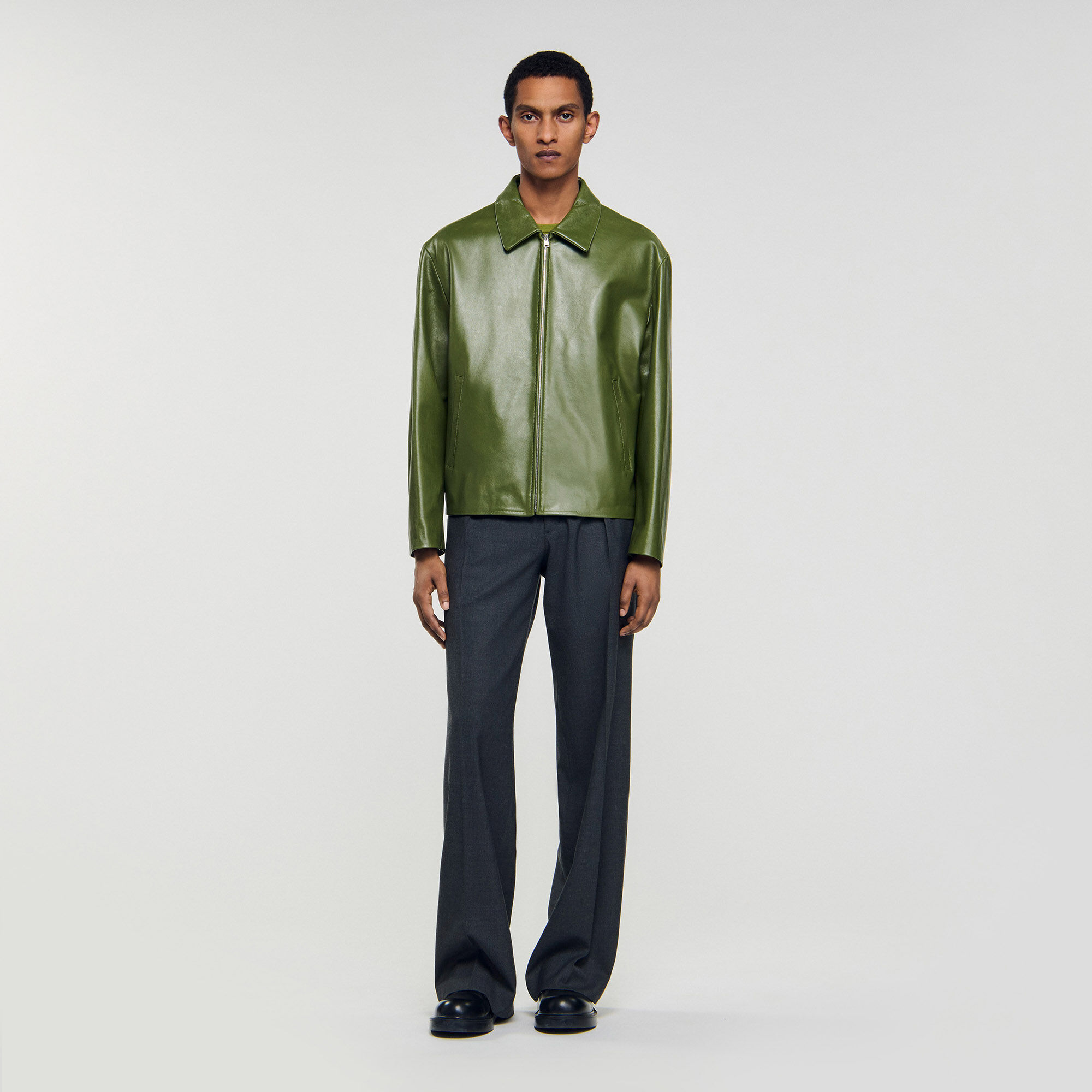 Zip-up wing collar leather jacket