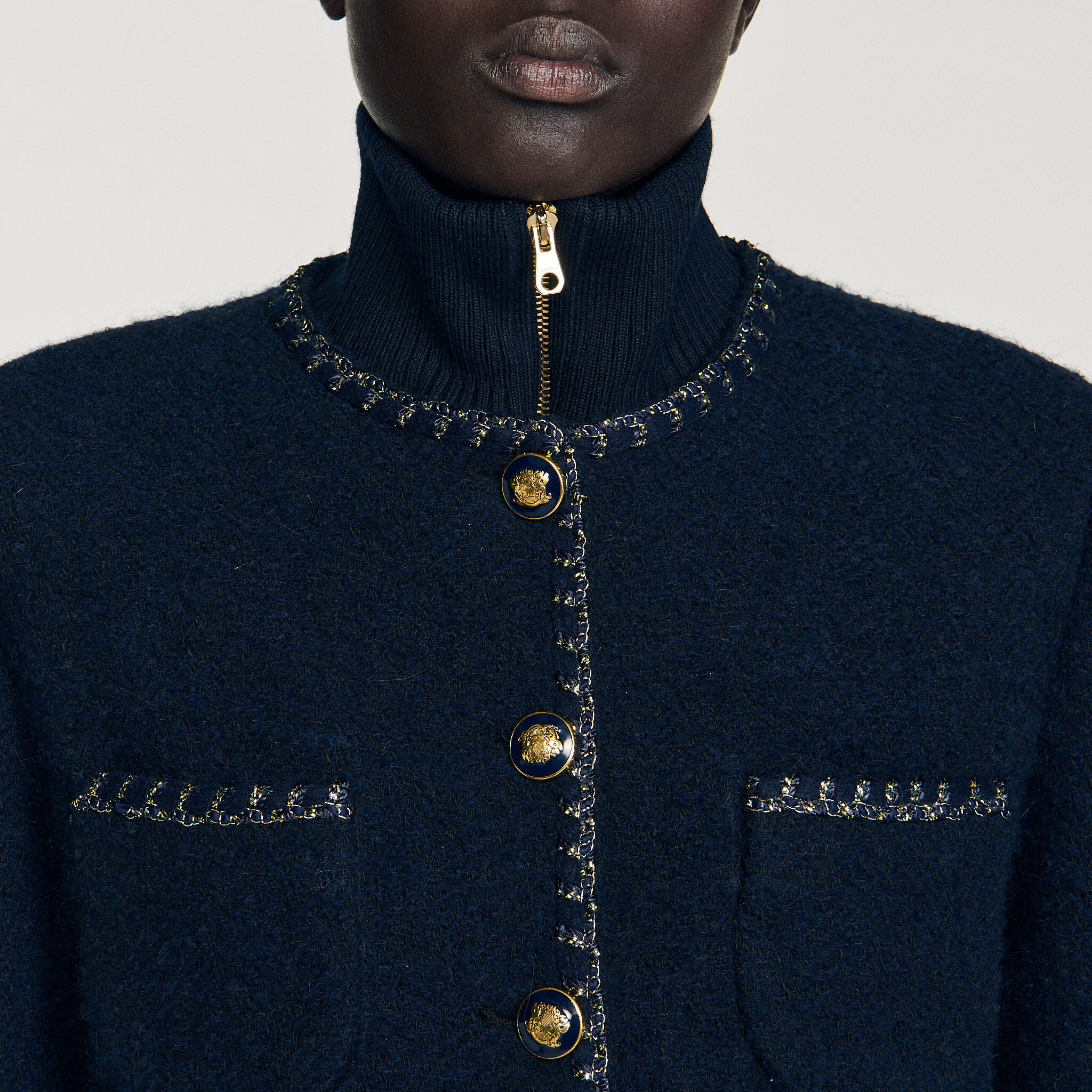 Tweed jacket with removable collar